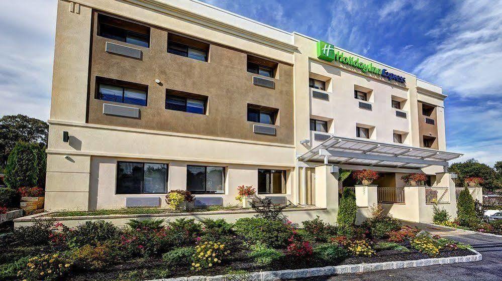 Holiday Inn Express Roslyn, An Ihg Hotel Экстерьер фото